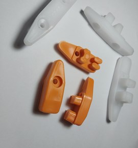 Bọ nhựa cửa cuốn (Bọ nan cửa cuốn)