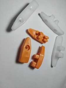 Bọ nhựa cửa cuốn (Bọ nan cửa cuốn)